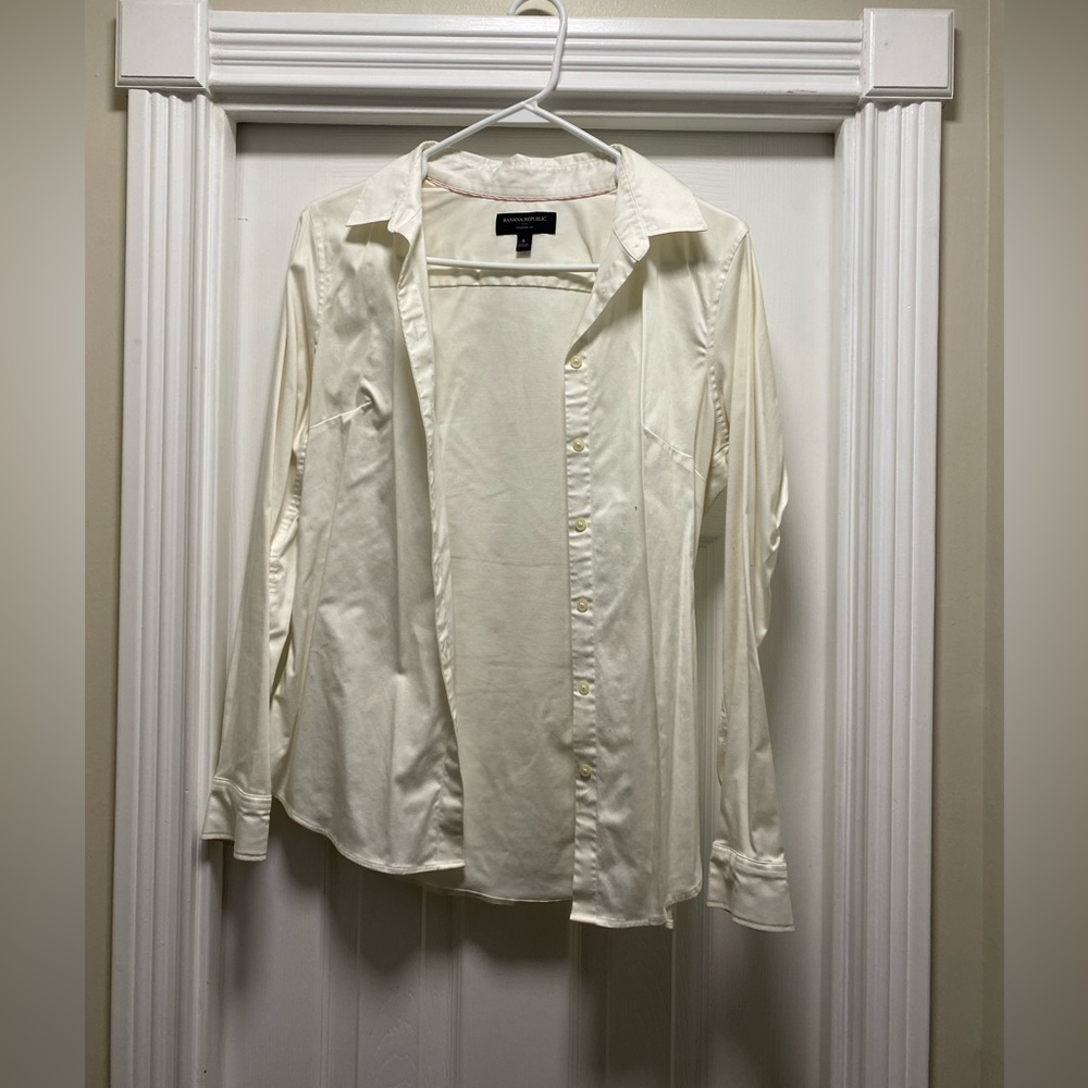 BANANA REPUBLIC WHITE COLLARED BLOUSE